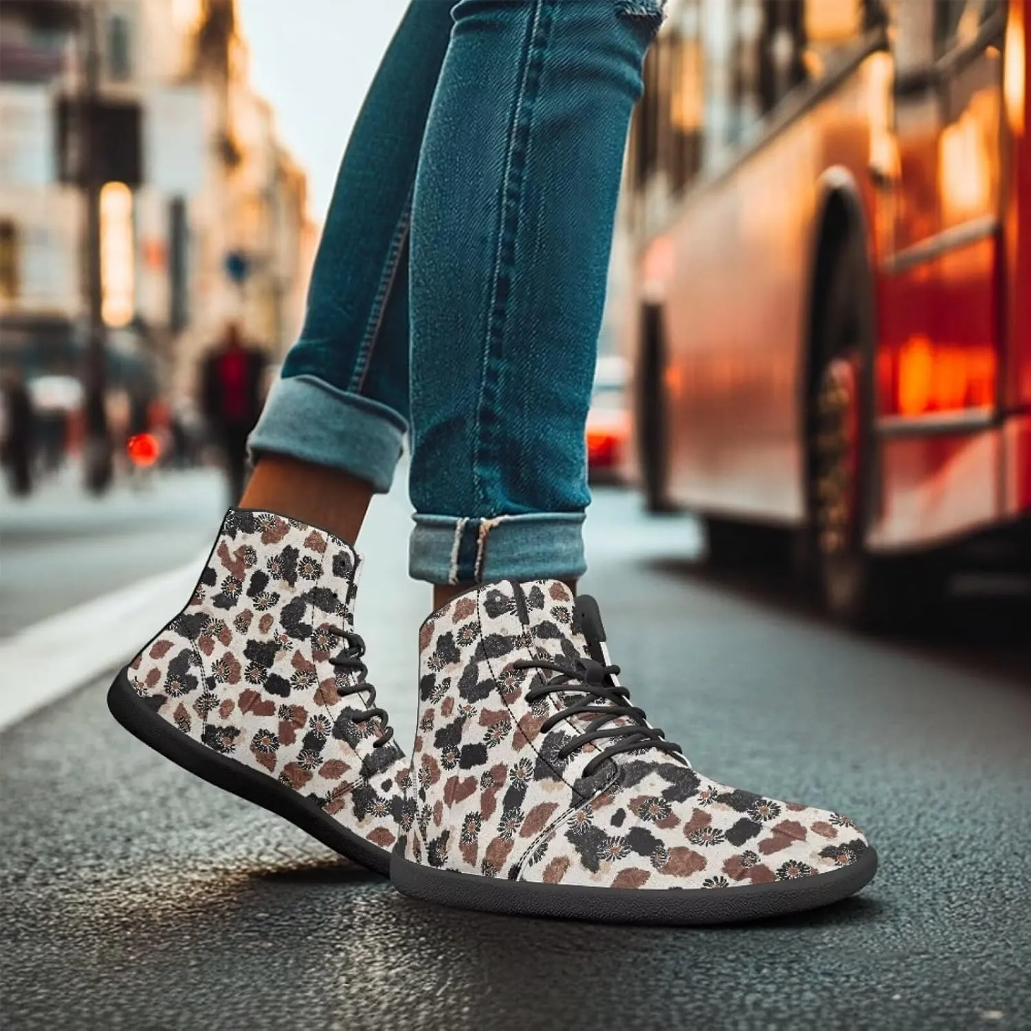 High Top Flower Pattern Zero-Drop Barefoot Shoes for Men Women Lightweight Minimalist Shoes for Running and Hiking Activities
