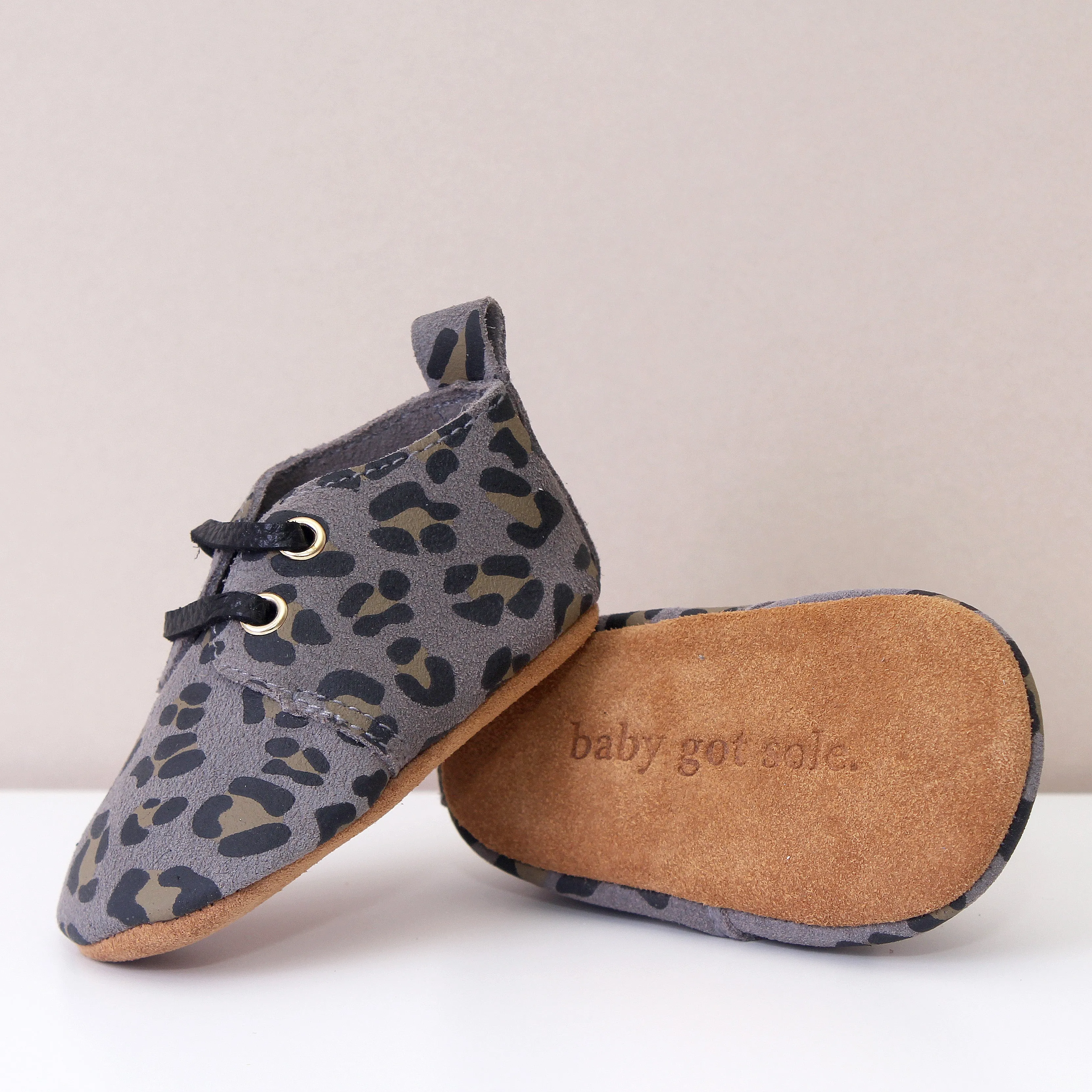 River Grey Leopard Print Unisex Oxfords