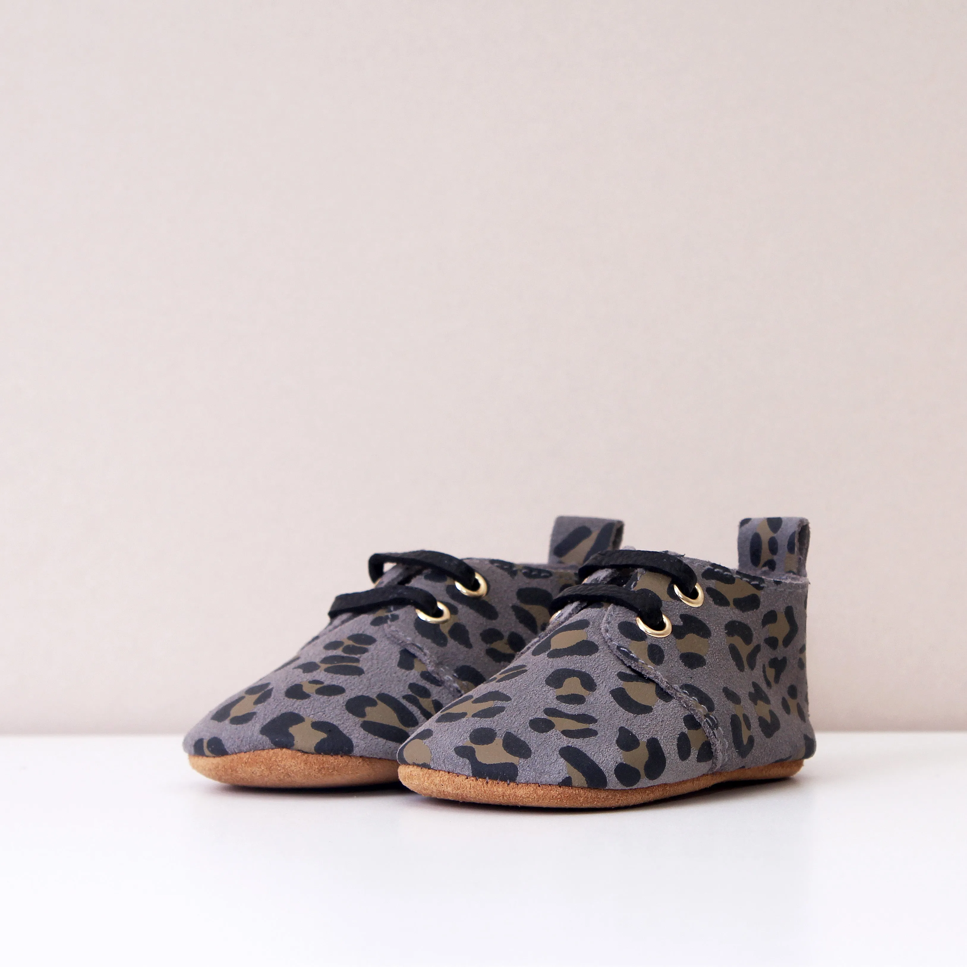 River Grey Leopard Print Unisex Oxfords