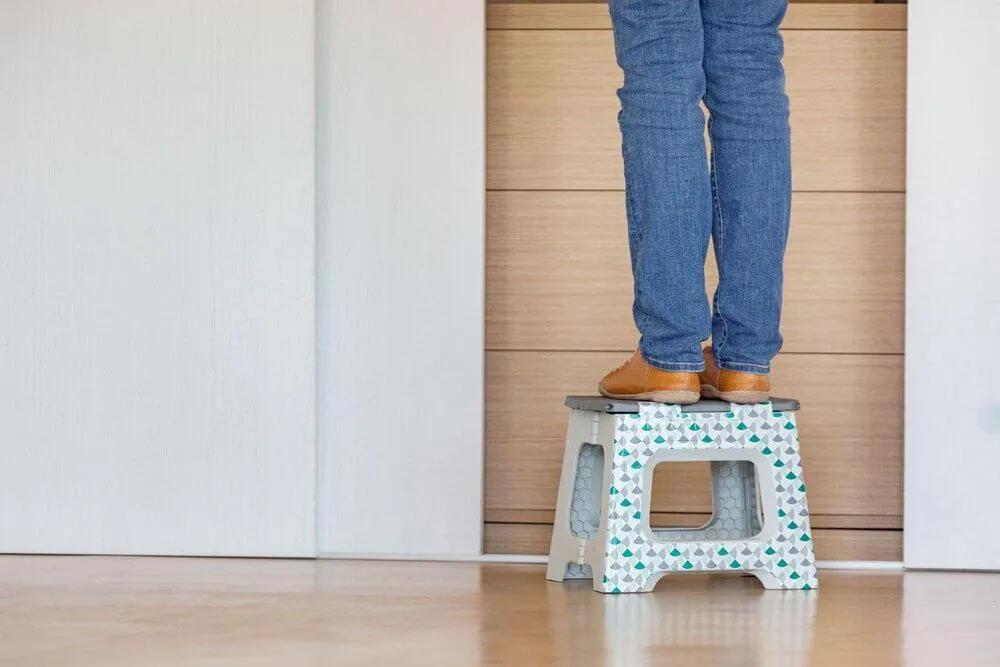 Vigar 32cm Compact Folding Step Stool Geom